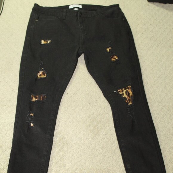 Judy Blue Jeans Leopard Patch Black Skinny Jeans 82168 - Size 15/32 - Picture 1 of 7